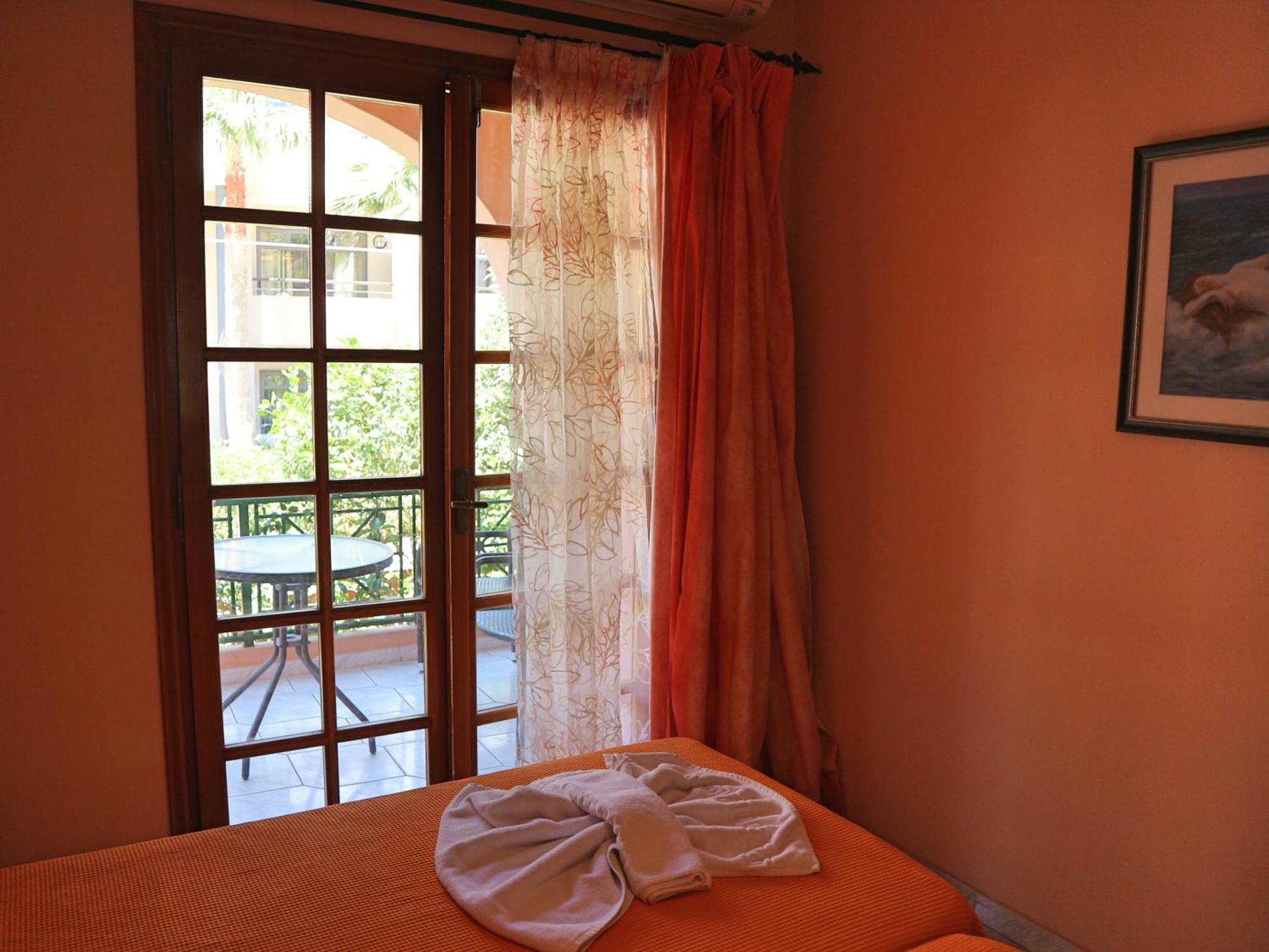 Villa Eleni Seaside Apartments Platanés Habitación foto